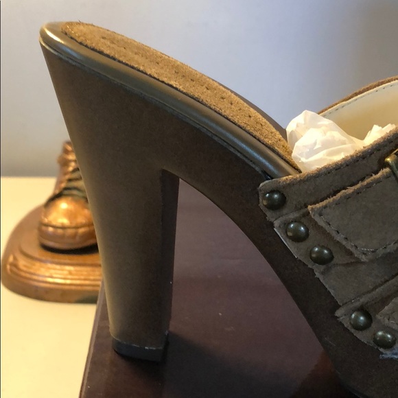 Brand New Dana Buchman Heels - Picture 4 of 4